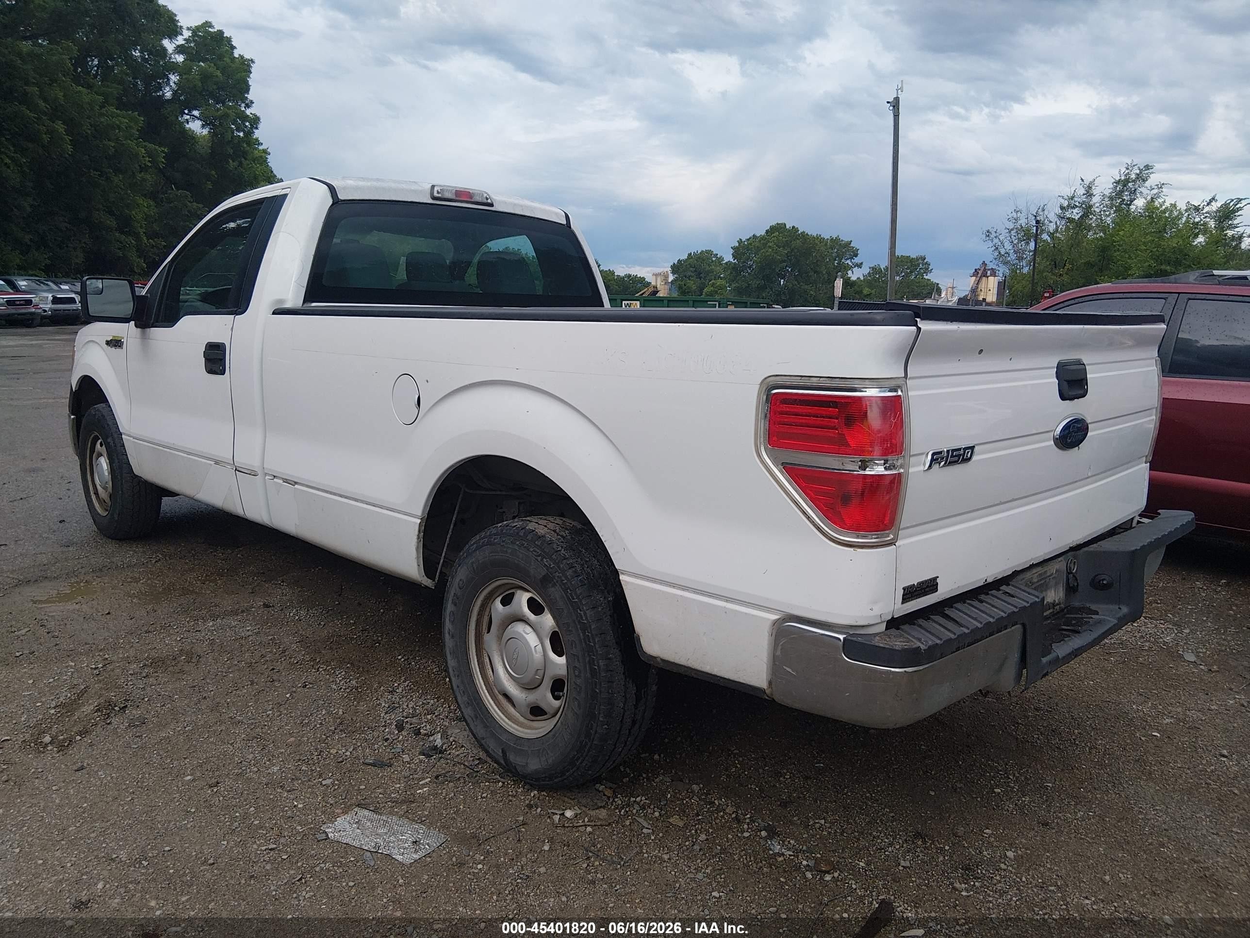 2011 Ford F-150 Xl White vin: 1FTNF1CF2BKD67886