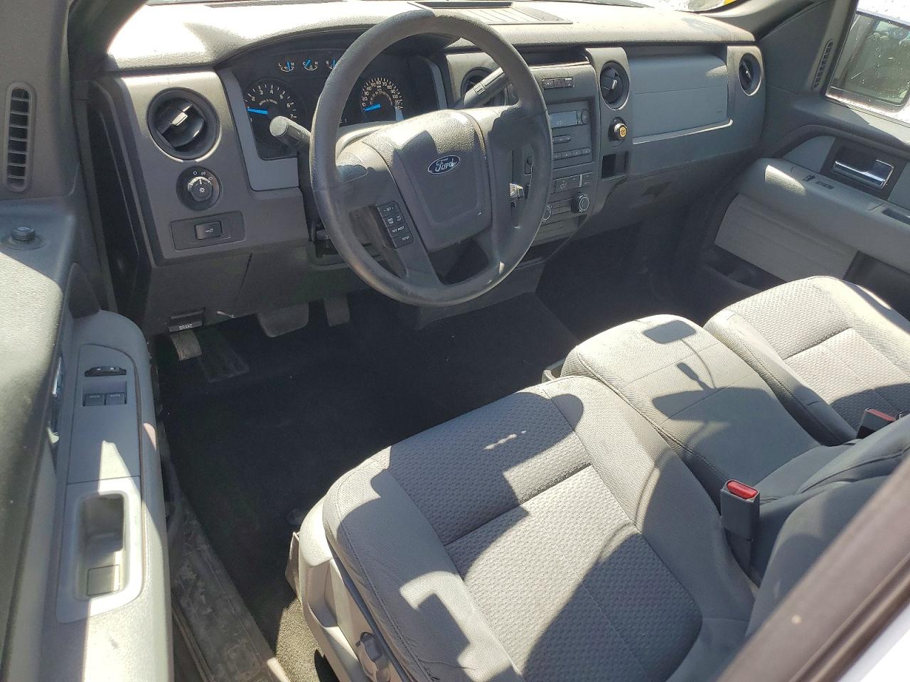2014 Ford F150 White vin: 1FTNF1CF2EKD16361
