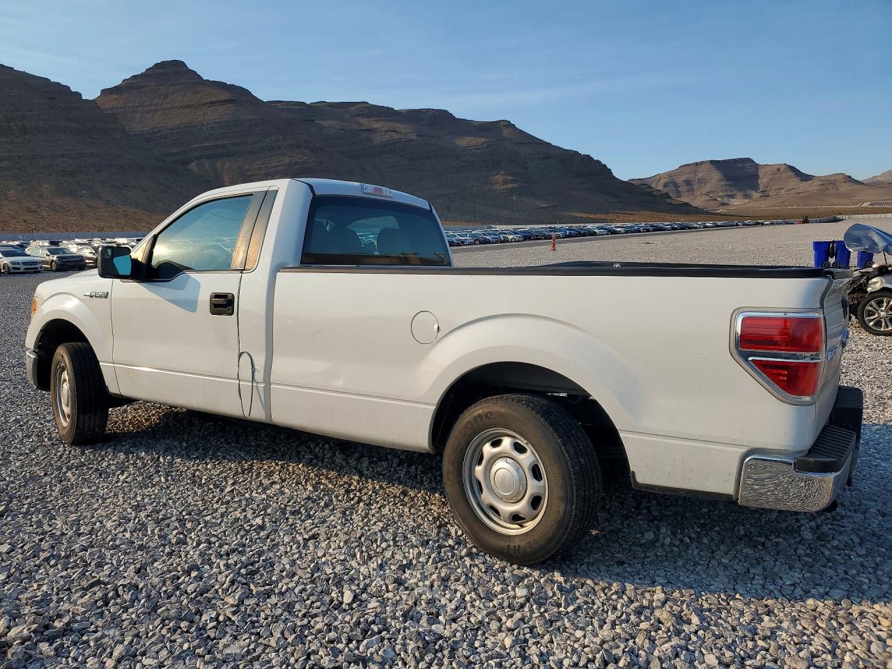 2014 Ford F150 White vin: 1FTNF1CF2EKD16361