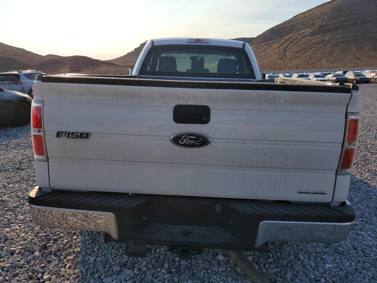 2014 Ford F150 White vin: 1FTNF1CF2EKD16361