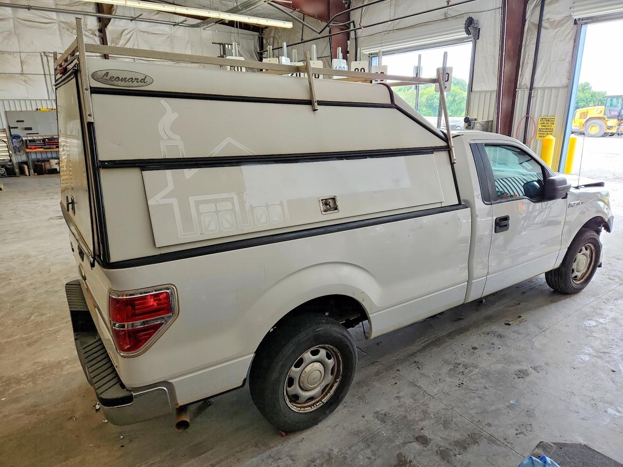 2014 Ford F150 White vin: 1FTNF1CF2EKF50631