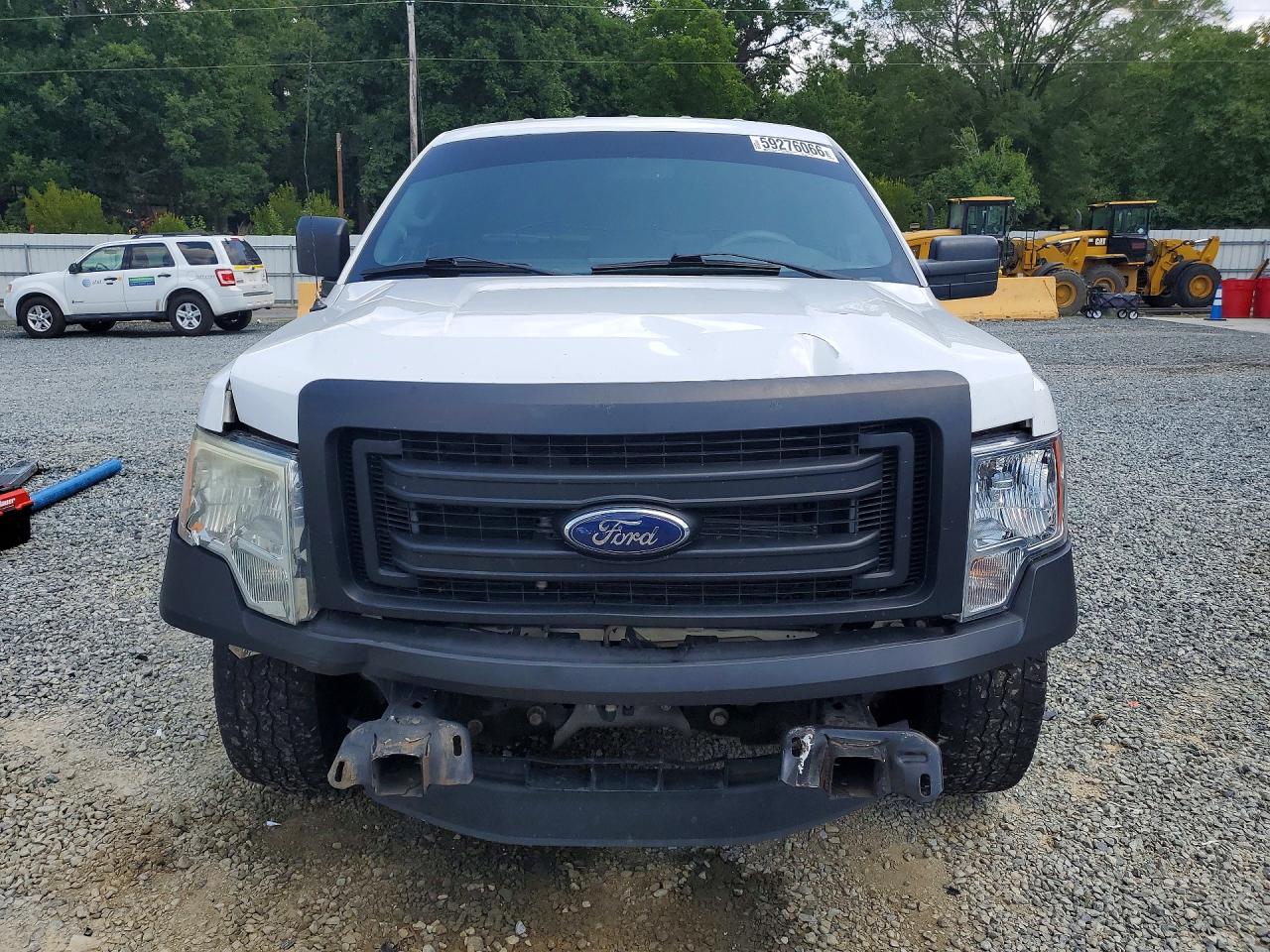 2014 Ford F150 White vin: 1FTNF1CF2EKG07152
