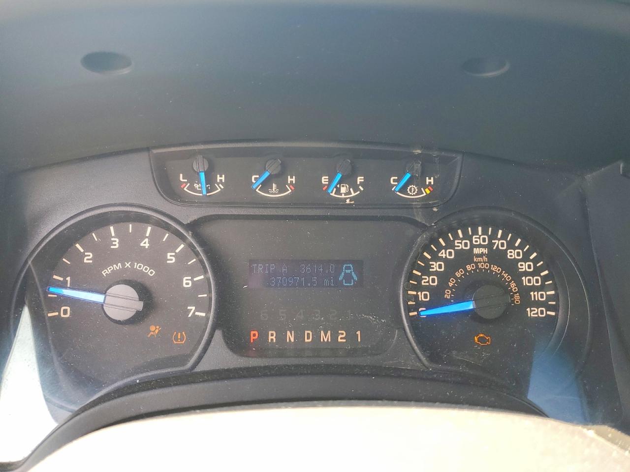 2014 Ford F150 White vin: 1FTNF1CF2EKG07152