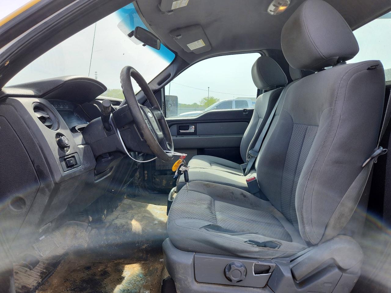 2014 Ford F150 Gold vin: 1FTNF1CF3EKD17390
