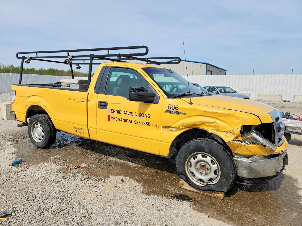2014 Ford F150 Gold vin: 1FTNF1CF3EKD17390