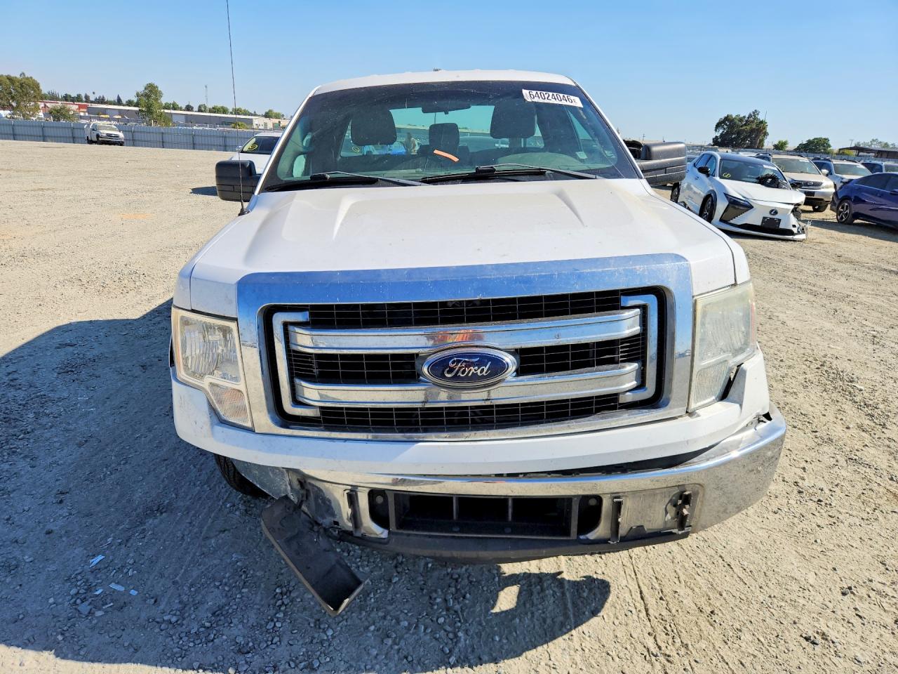 2014 Ford F150 White vin: 1FTNF1CF3EKD84796