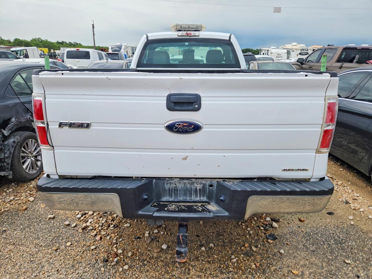 2014 Ford F150 White vin: 1FTNF1CF3EKE89516