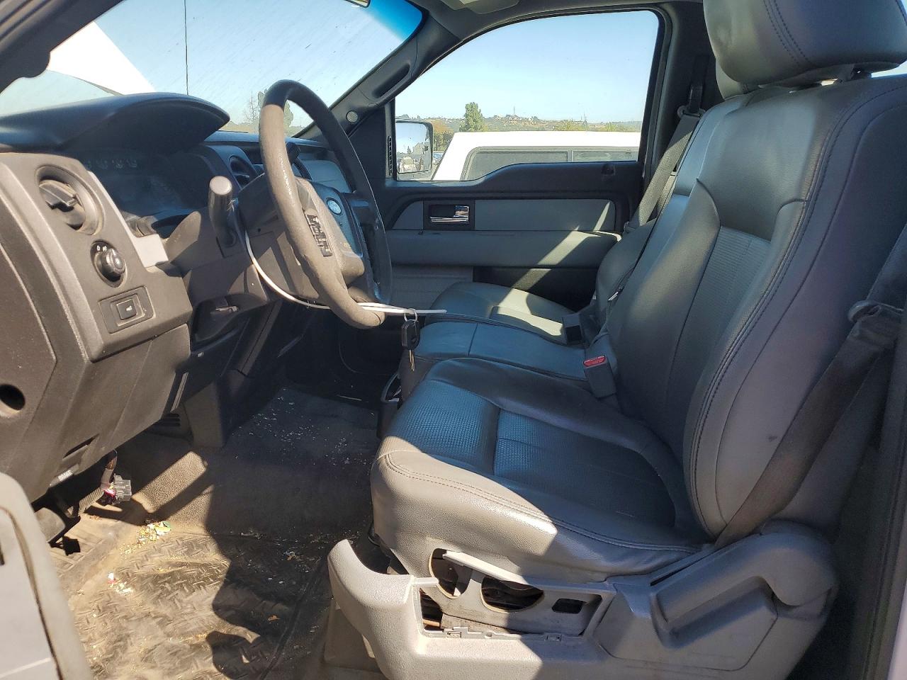 2014 Ford F150 White vin: 1FTNF1CF3EKF78101