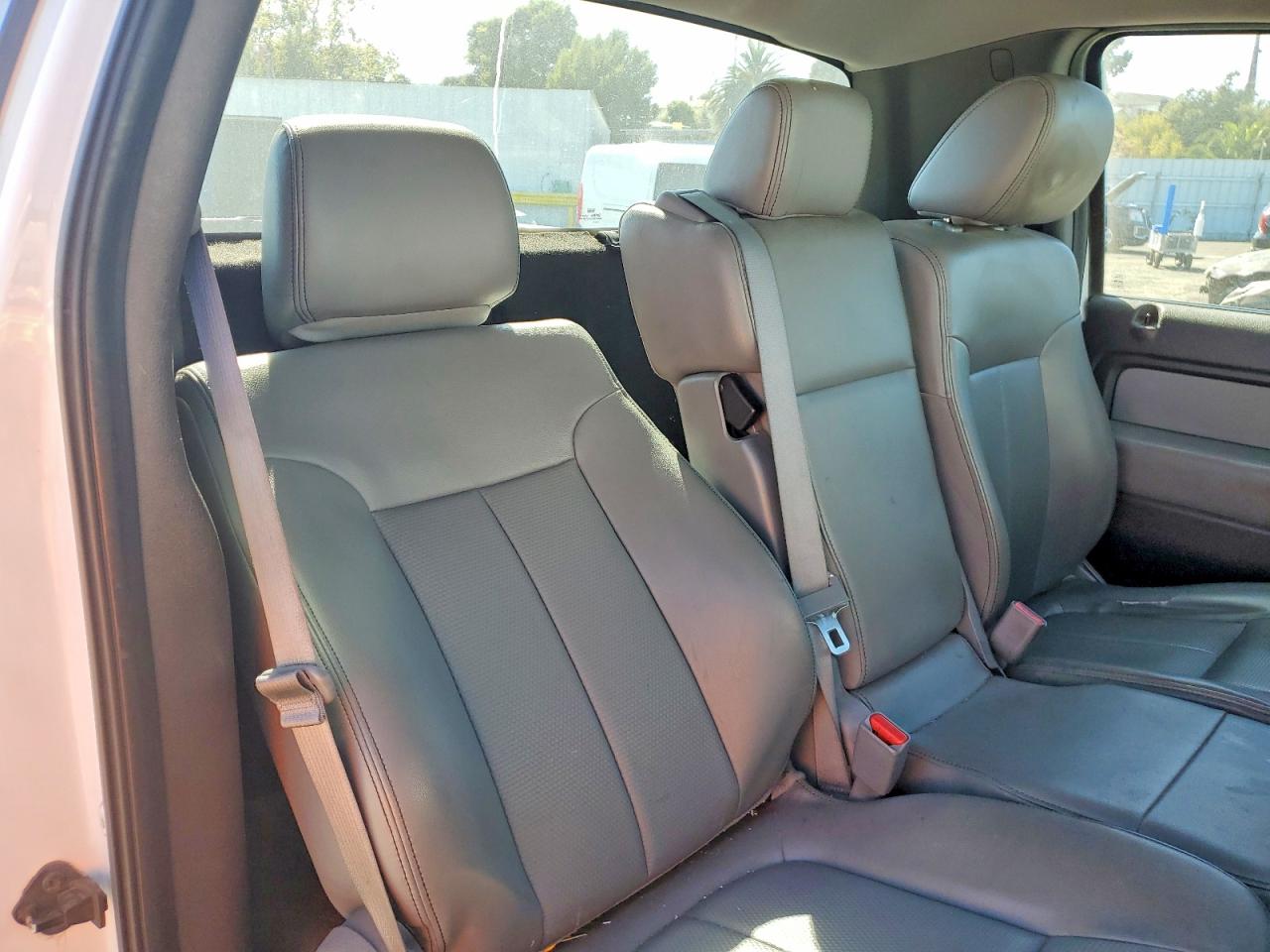 2014 Ford F150 White vin: 1FTNF1CF3EKF78101