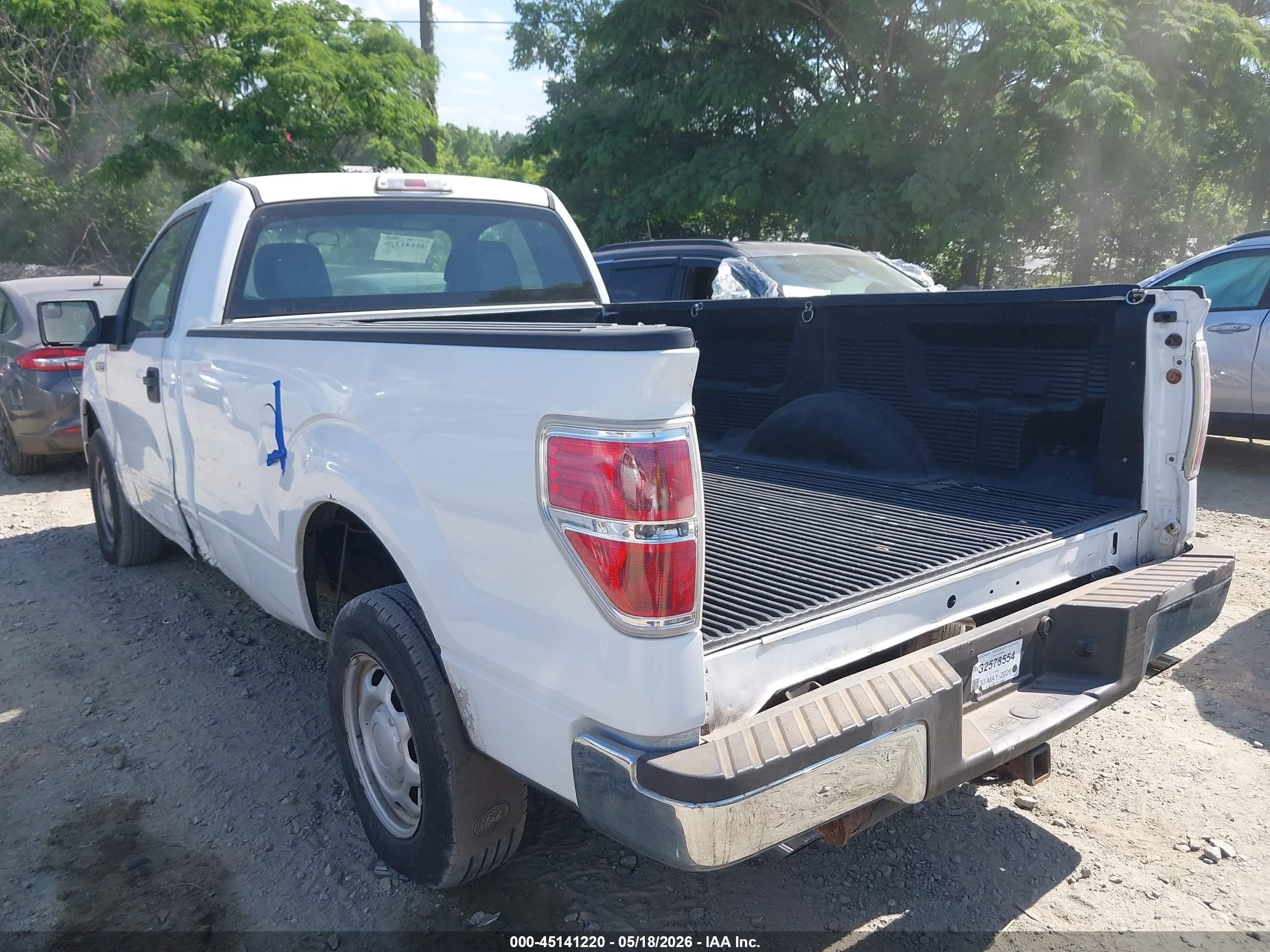 2011 Ford F-150 Xl White vin: 1FTNF1CF4BKD60955