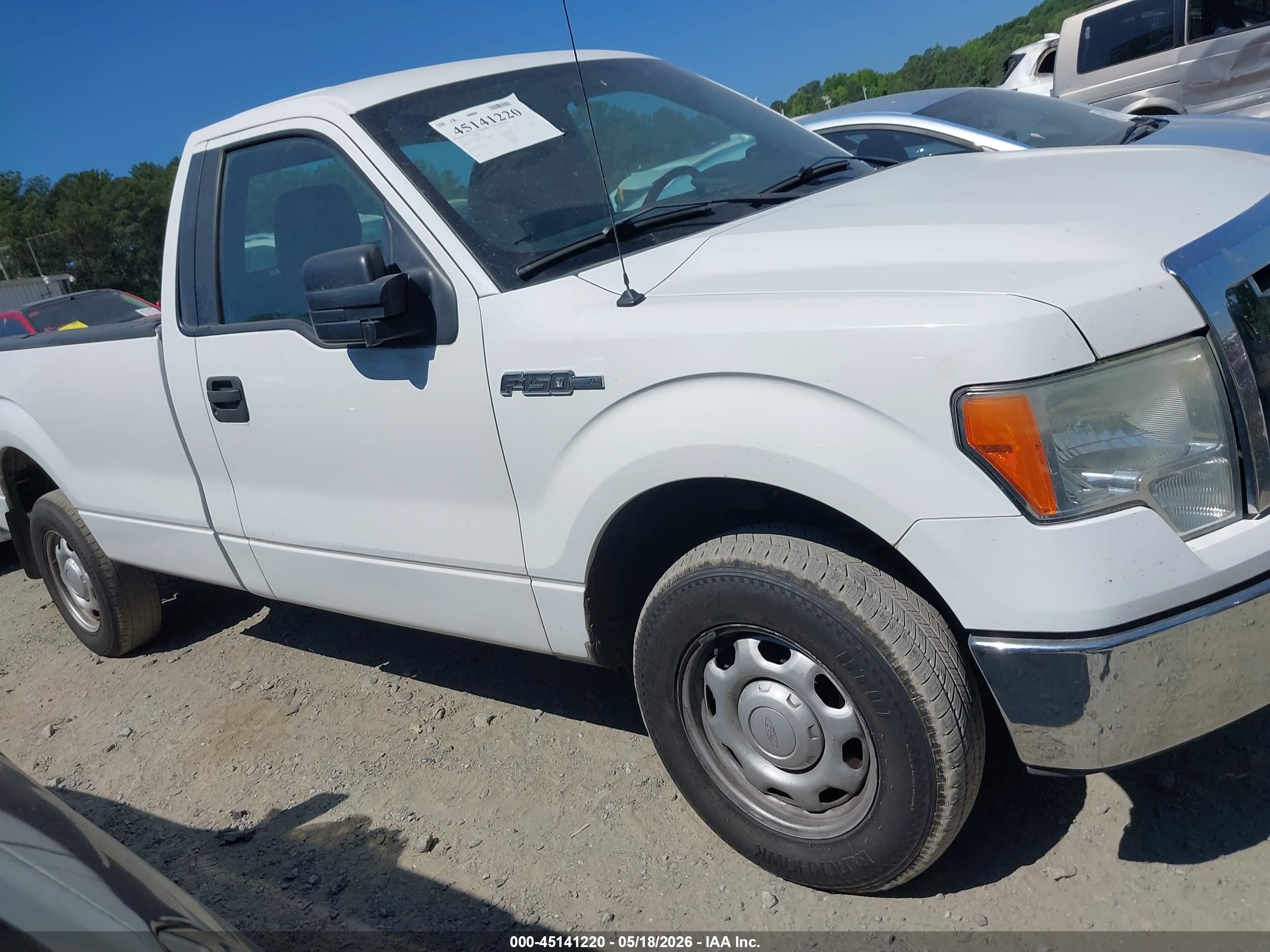 2011 Ford F-150 Xl White vin: 1FTNF1CF4BKD60955