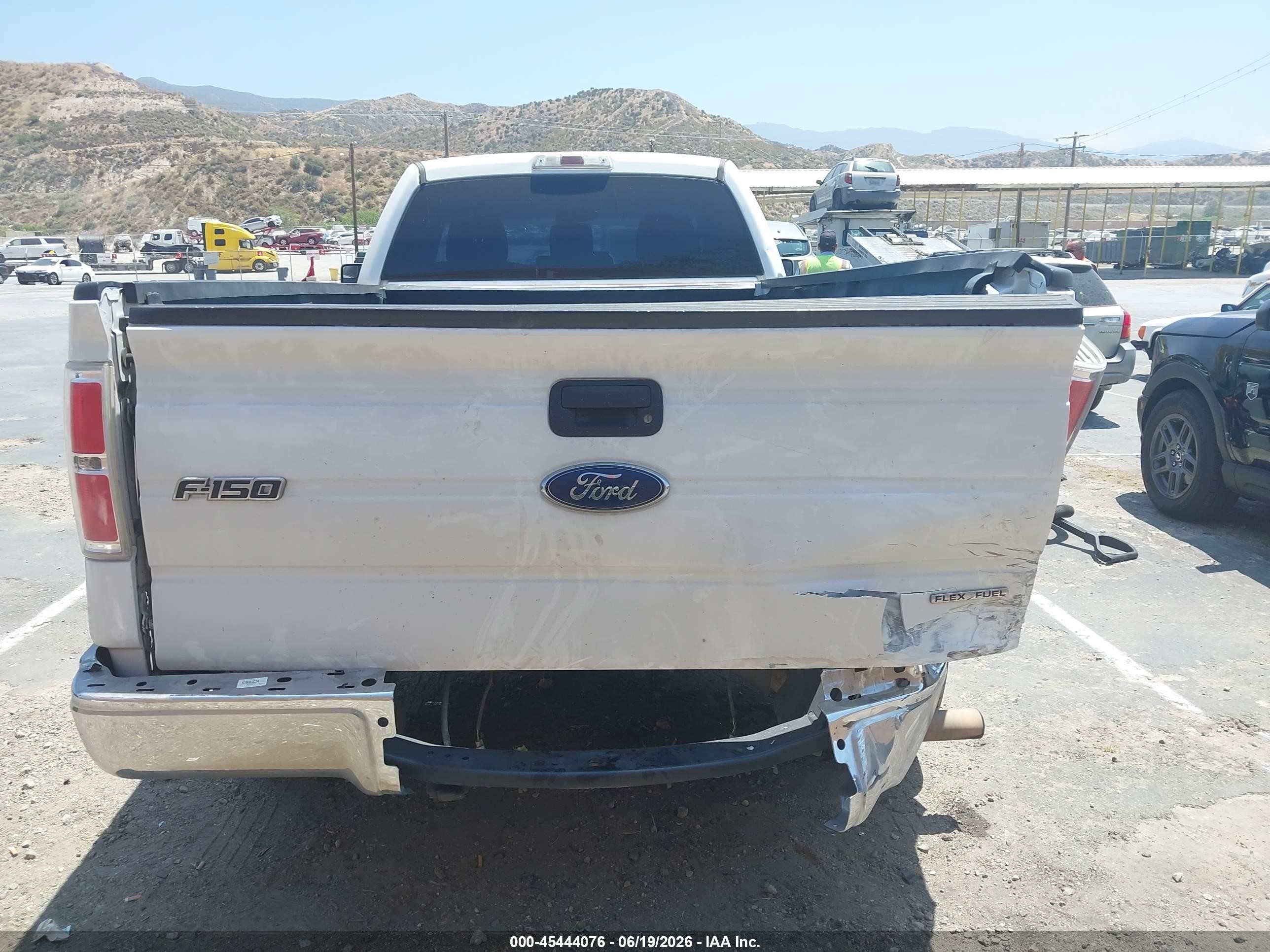 2014 Ford F-150 Xl White vin: 1FTNF1CF4EKD16698