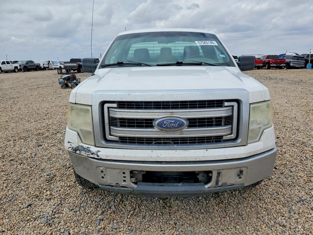 2014 Ford F150 2wd White vin: 1FTNF1CF4EKD18662