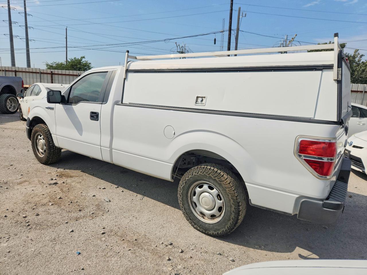 2014 Ford F150 White vin: 1FTNF1CF4EKE31561