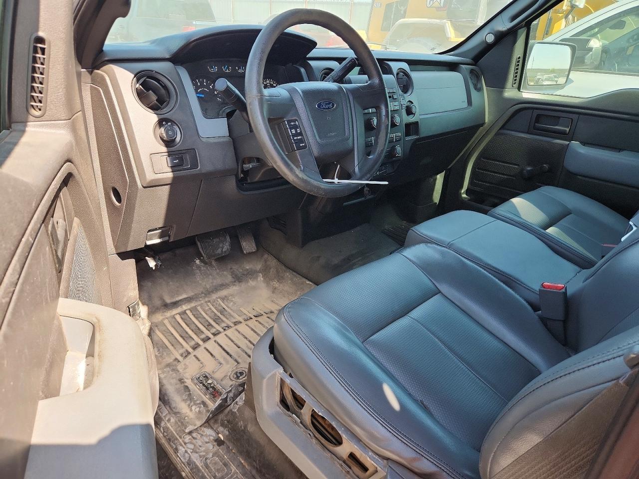 2014 Ford F150 White vin: 1FTNF1CF4EKE31561