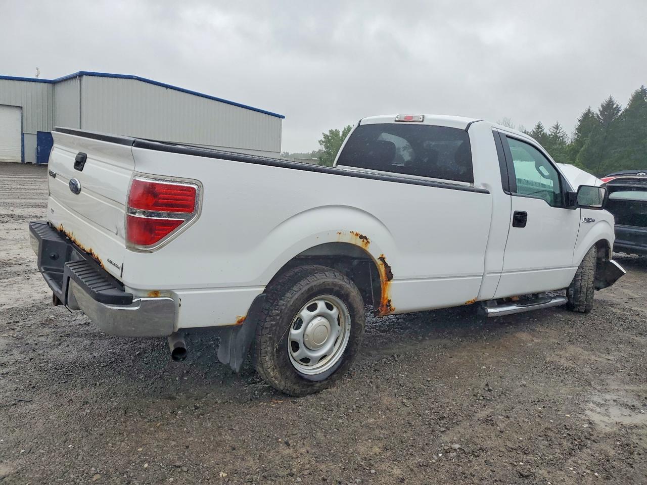 2014 Ford F150 White vin: 1FTNF1CF4EKG18783