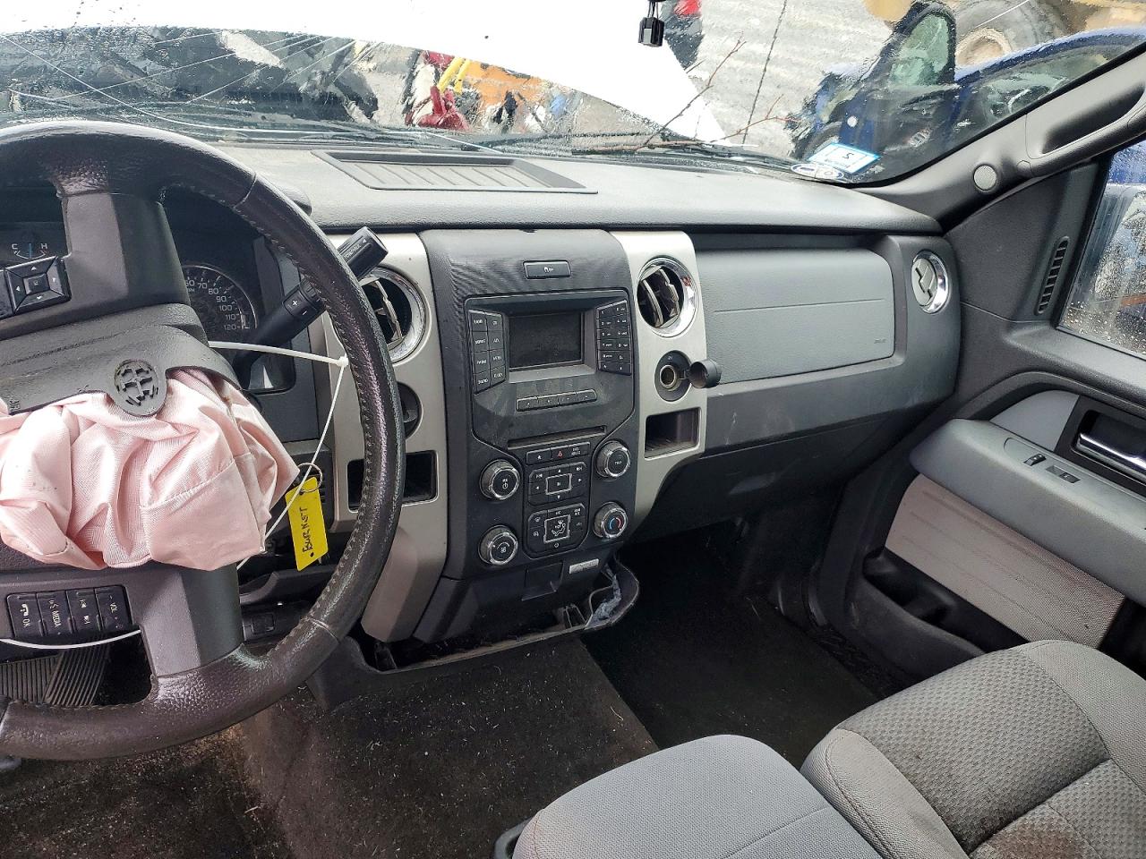 2014 Ford F150 White vin: 1FTNF1CF4EKG18783