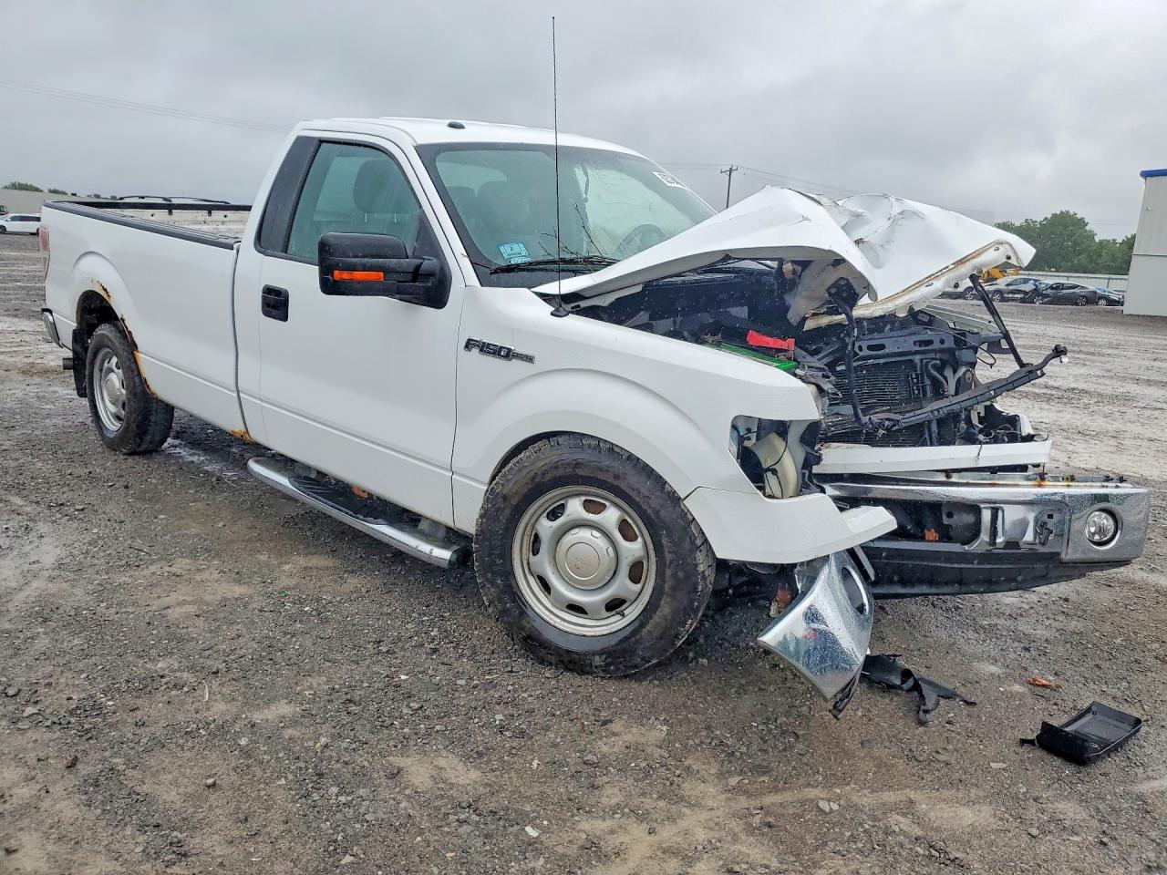 2014 Ford F150 White vin: 1FTNF1CF4EKG18783