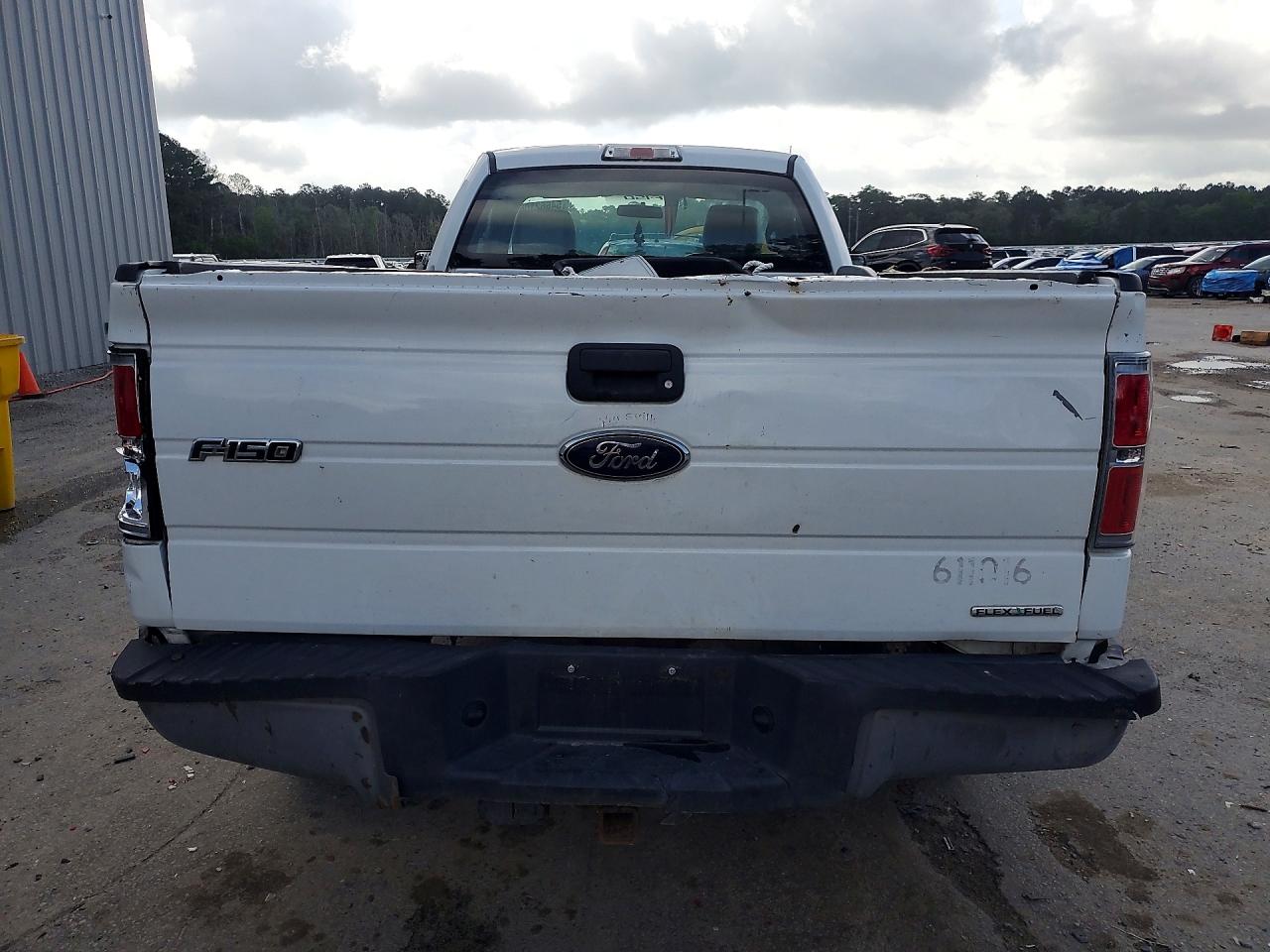 2012 Ford F150 Белый vin: 1FTNF1CF5CKE02146