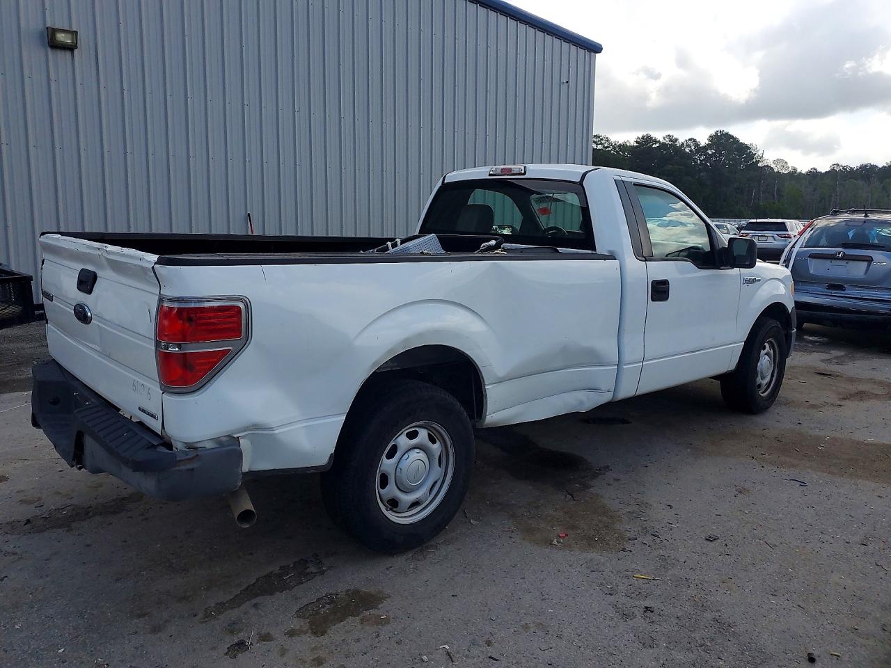 2012 Ford F150 Белый vin: 1FTNF1CF5CKE02146