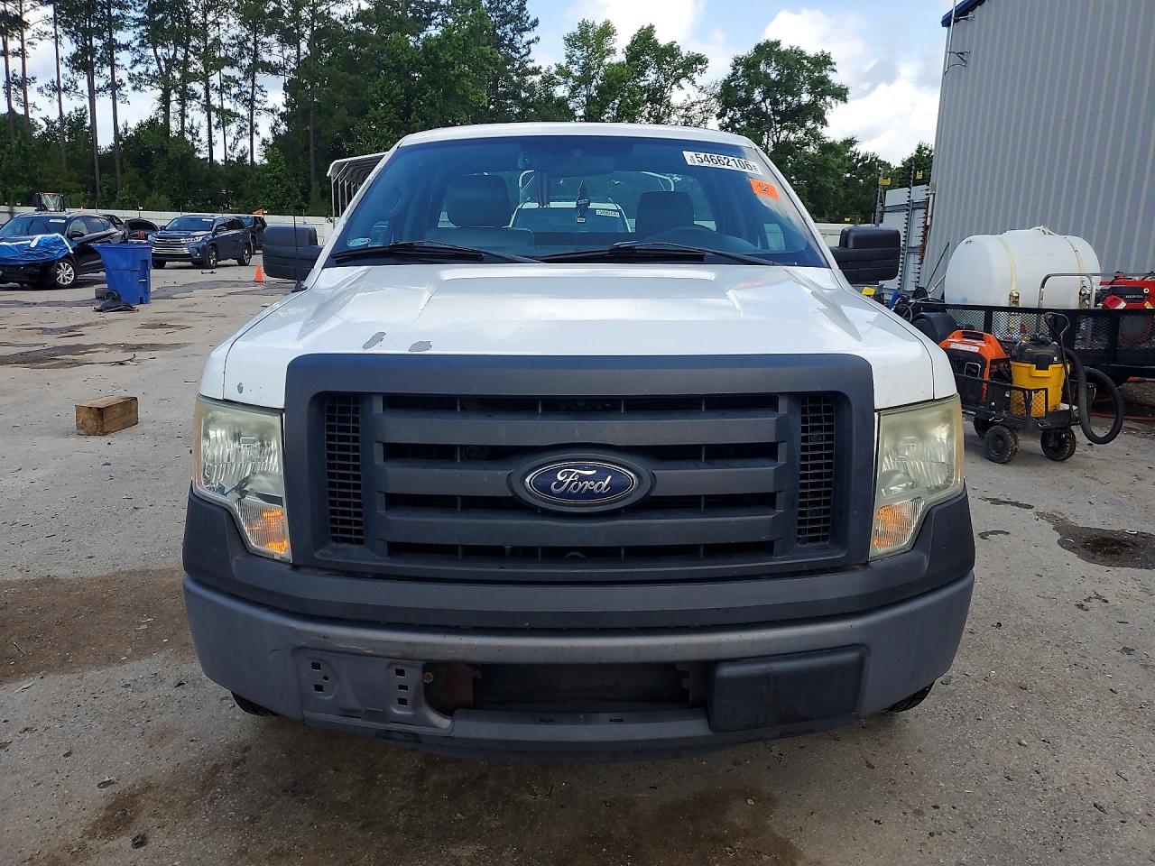 2012 Ford F150 Белый vin: 1FTNF1CF5CKE02146