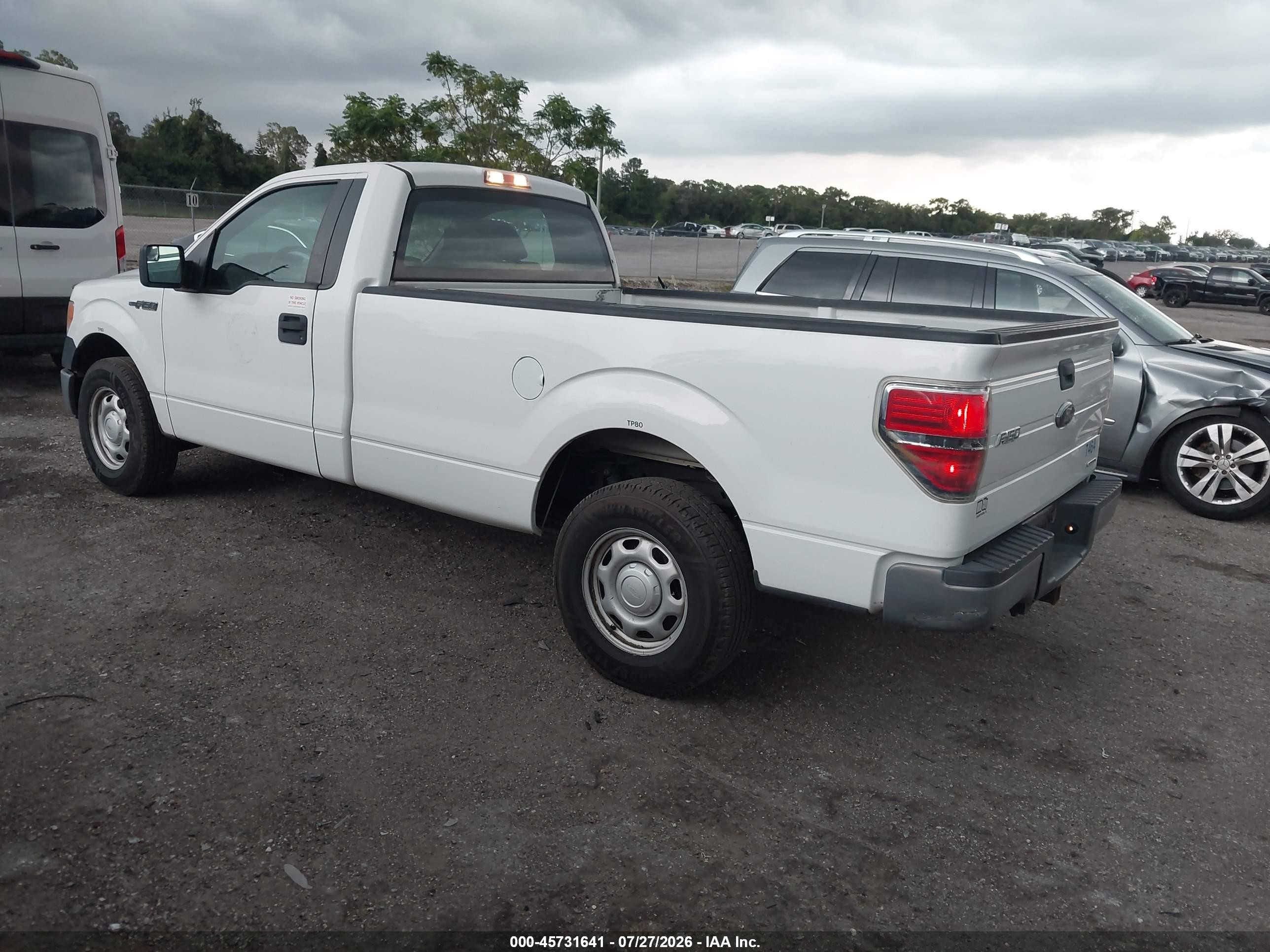 2013 Ford F-150 Xl White vin: 1FTNF1CF6DKF54423