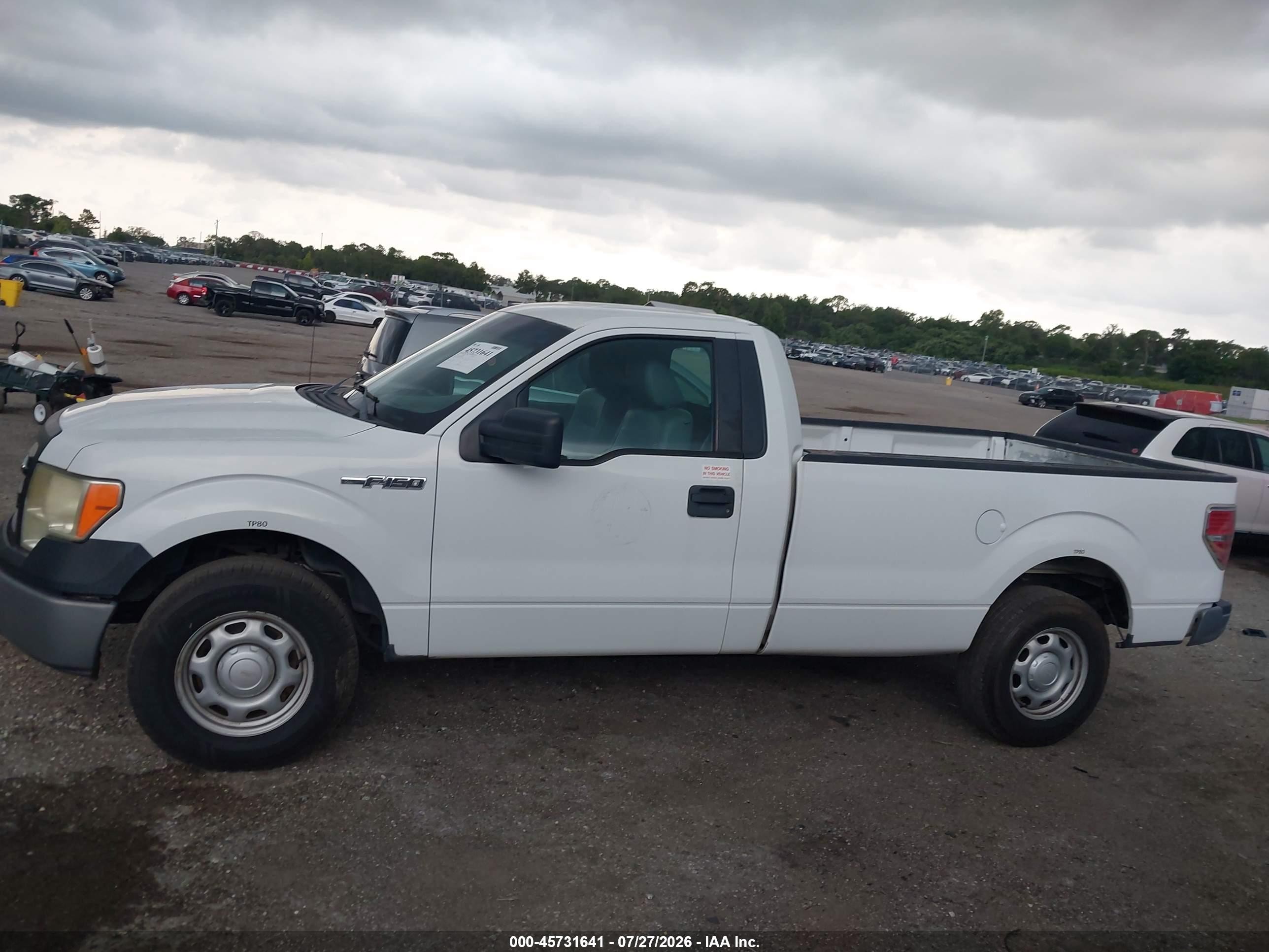 2013 Ford F-150 Xl White vin: 1FTNF1CF6DKF54423