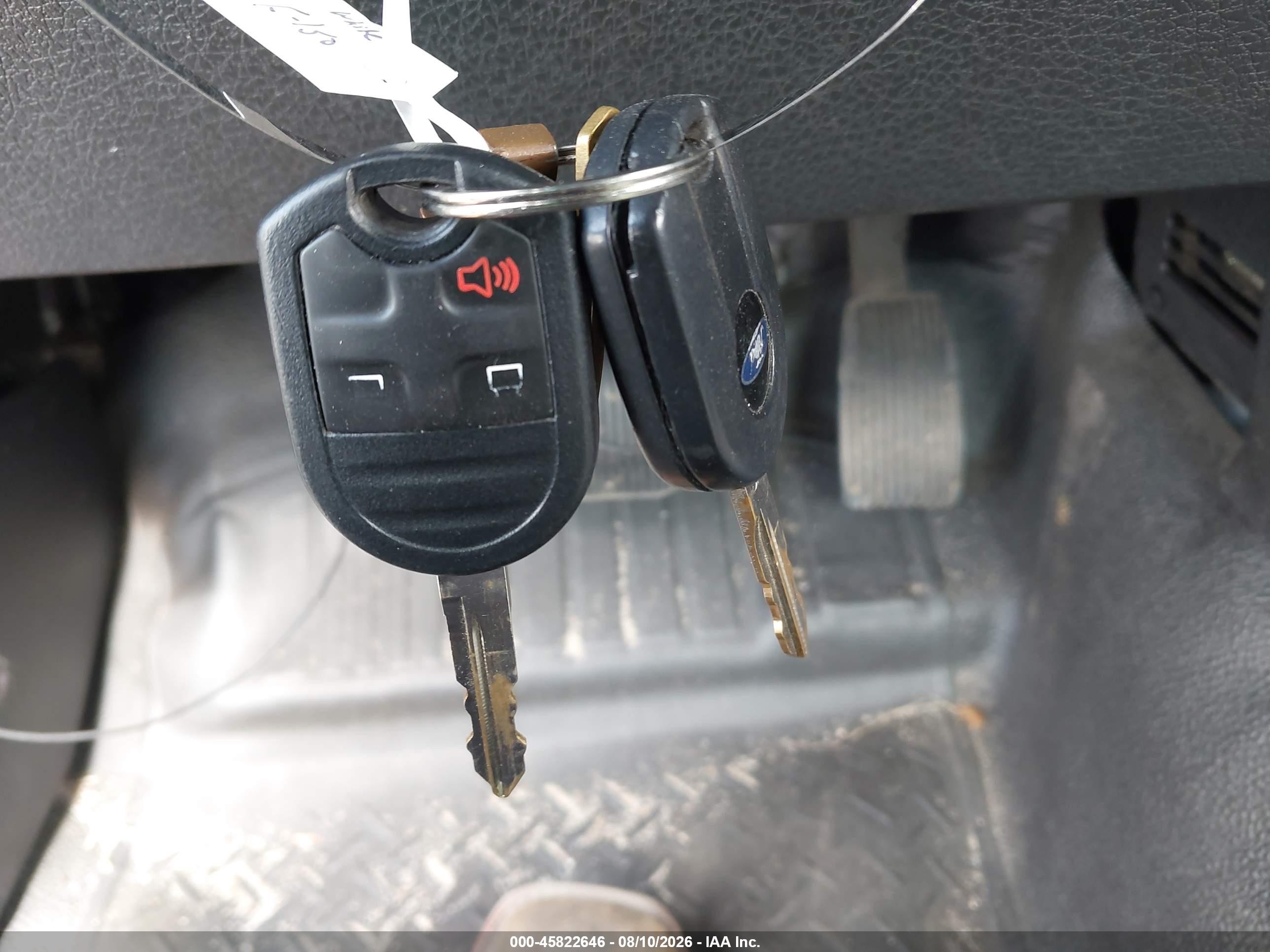 2014 Ford F-150 Xl Белый vin: 1FTNF1CF6EKE27382