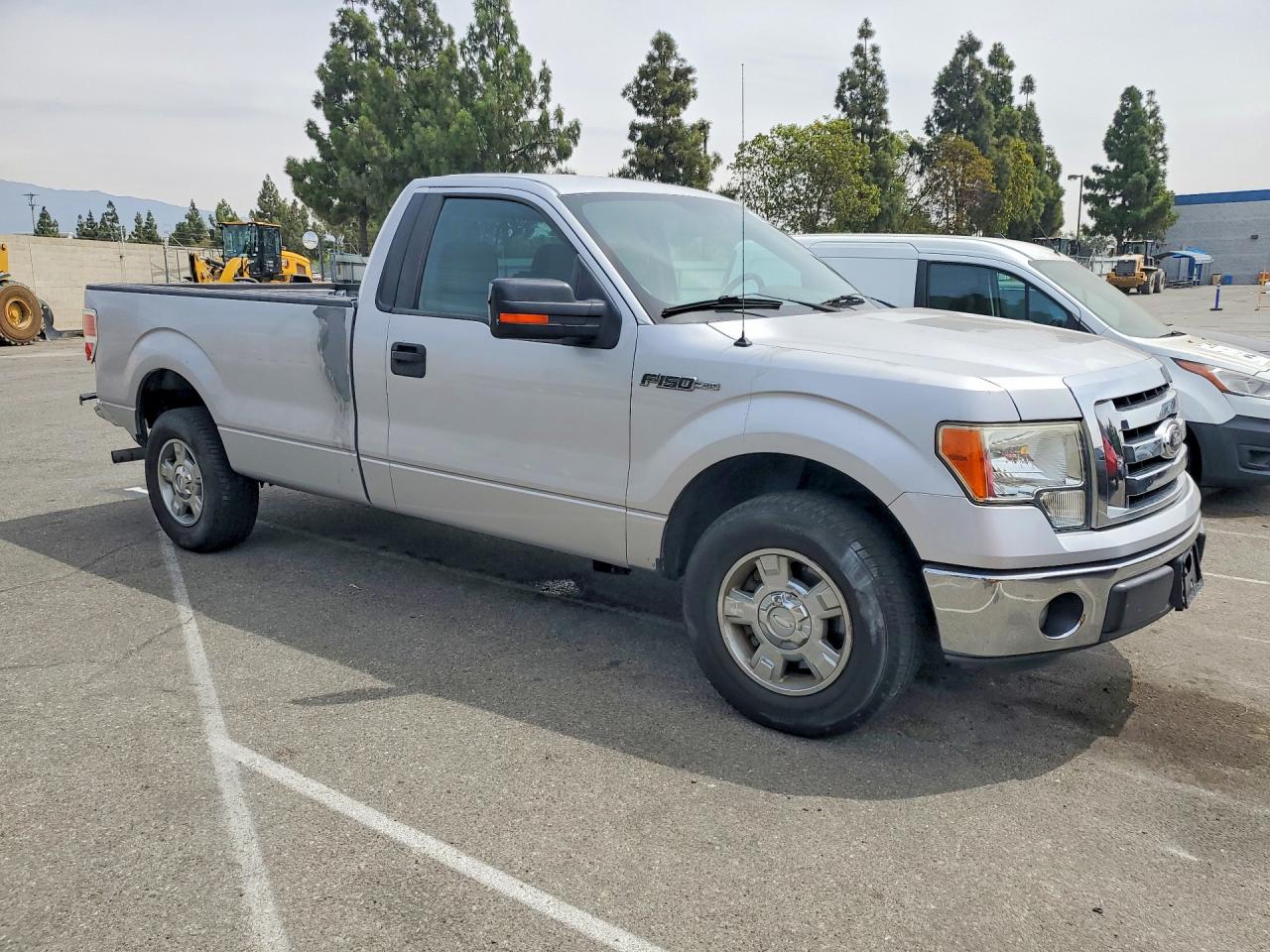 2012 Ford F150 Silver vin: 1FTNF1CF7CKD57579
