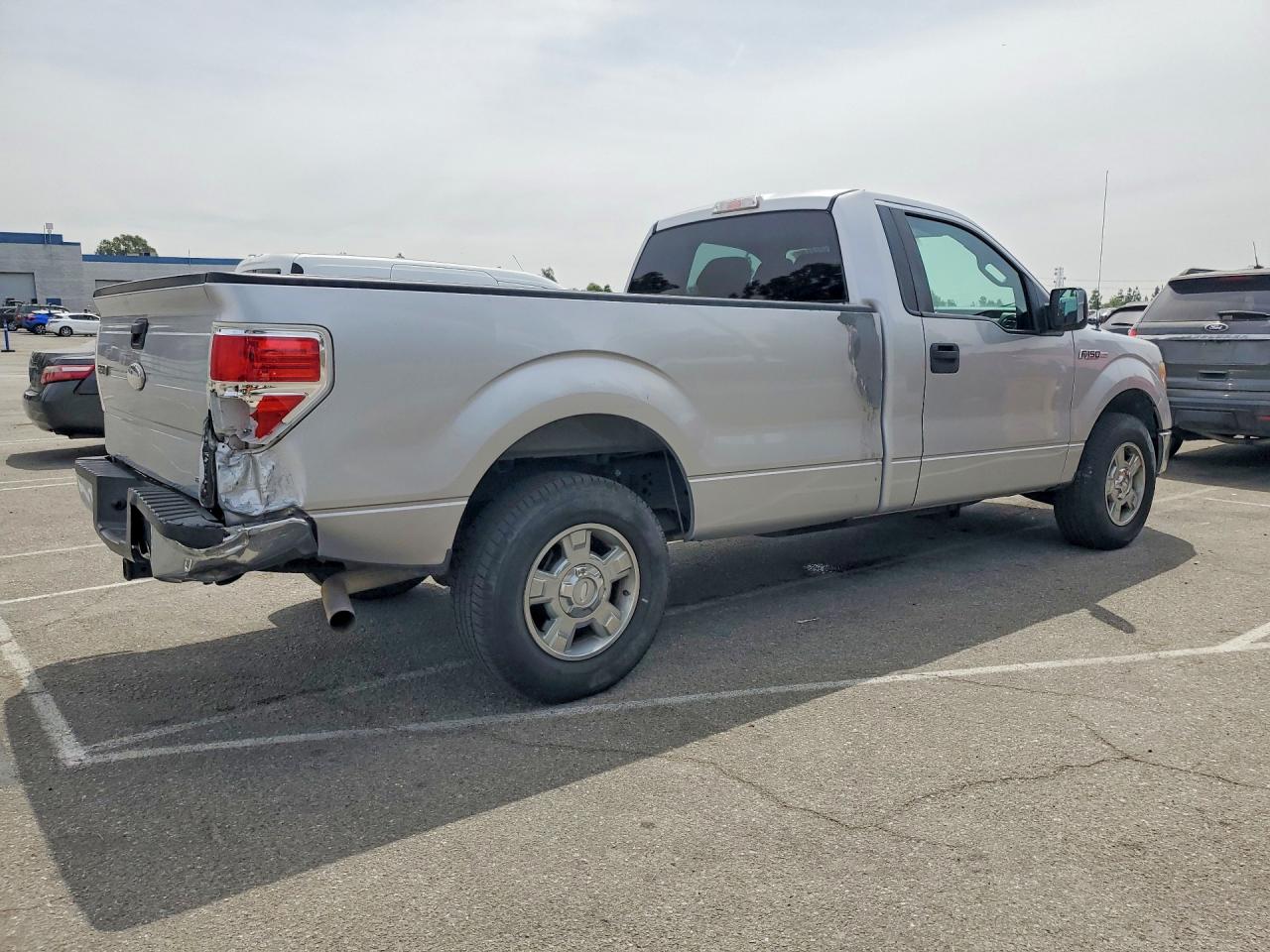 2012 Ford F150 Silver vin: 1FTNF1CF7CKD57579