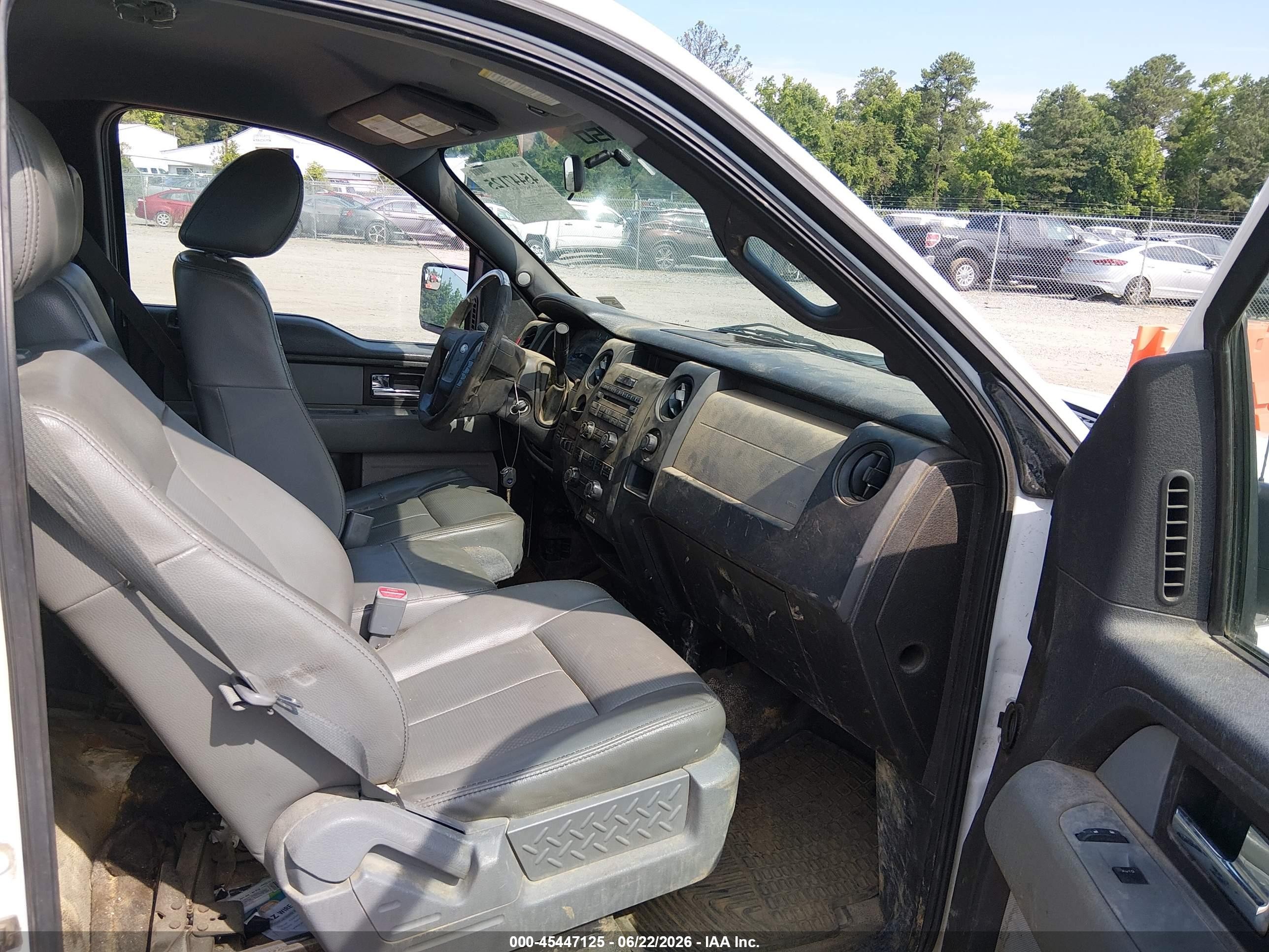 2013 Ford F-150 Xl/xlt White vin: 1FTNF1CF7DKD34806