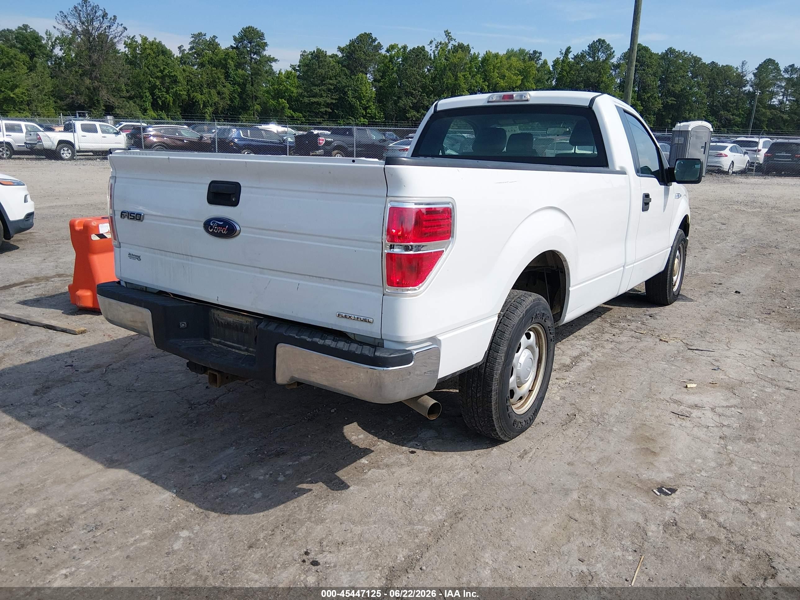 2013 Ford F-150 Xl/xlt White vin: 1FTNF1CF7DKD34806