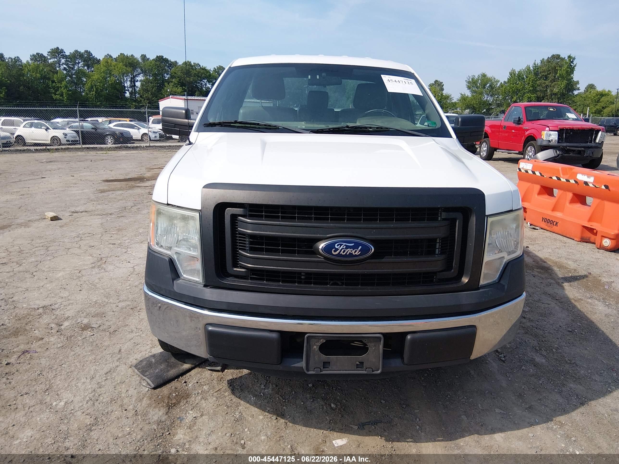 2013 Ford F-150 Xl/xlt White vin: 1FTNF1CF7DKD34806