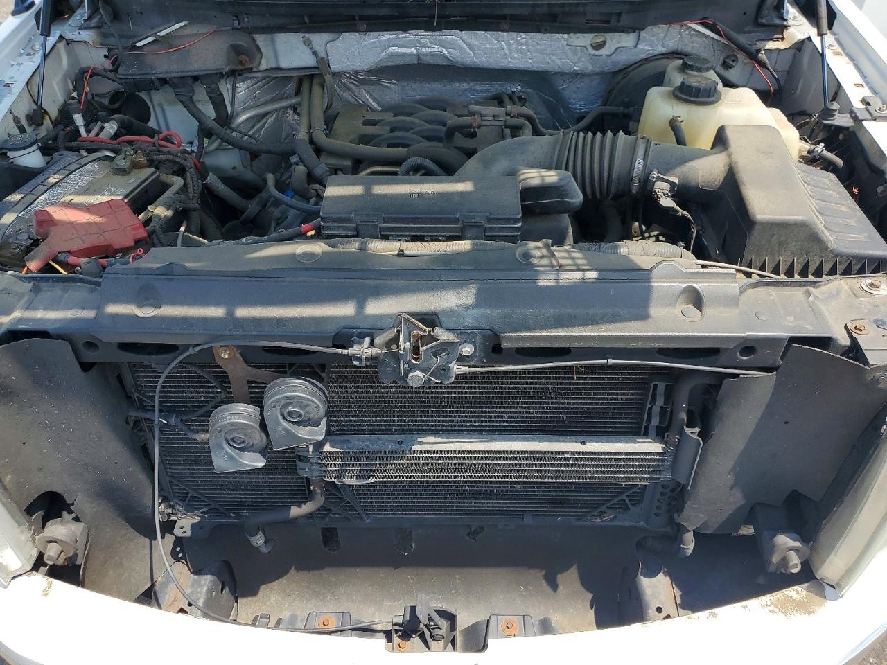 2011 Ford F150 Белый vin: 1FTNF1CF8BKD84367