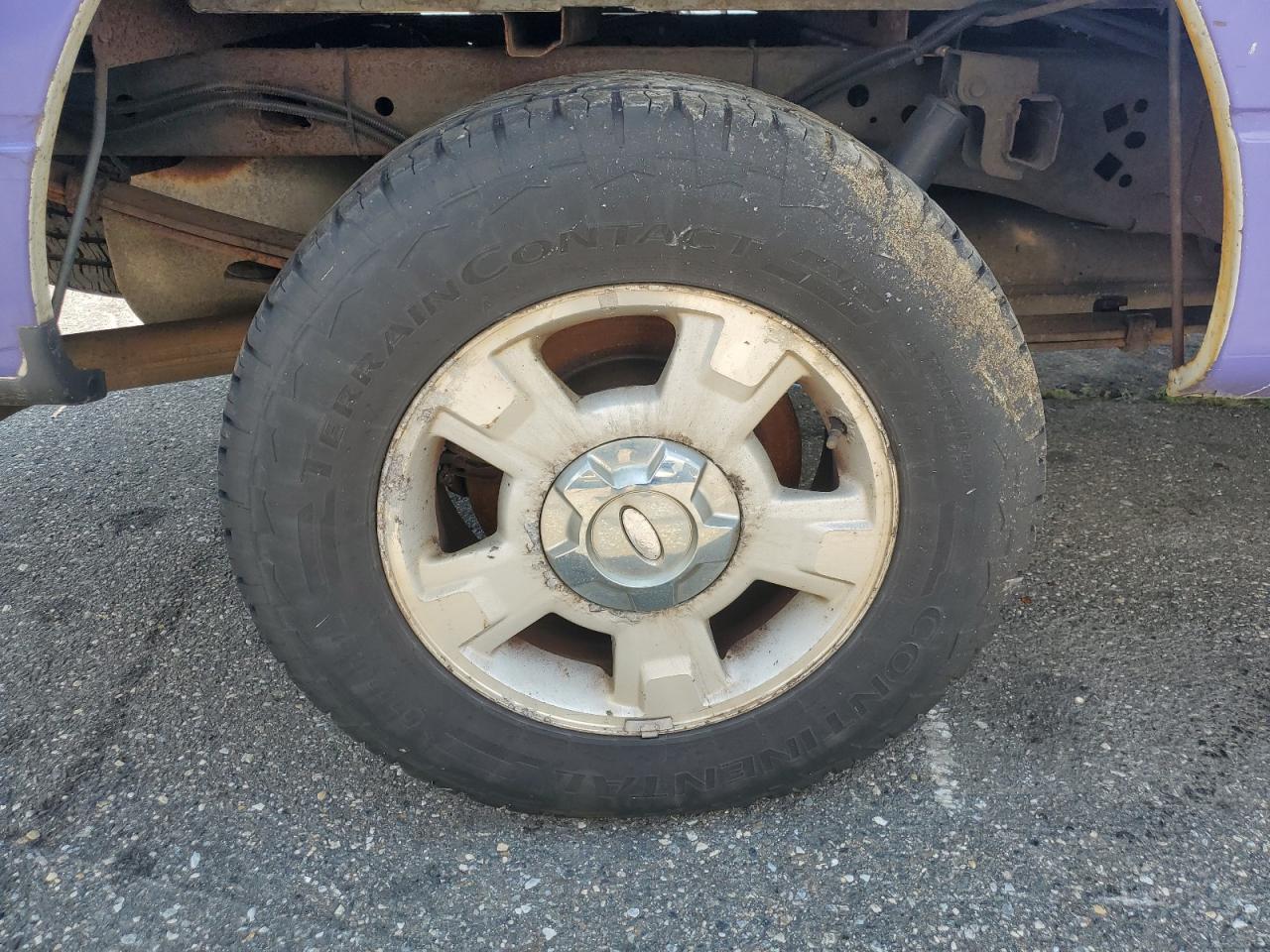 2011 Ford F150 Белый vin: 1FTNF1CF8BKD84367 Damage: Right Rear Wheel, Rust, Repair Required
