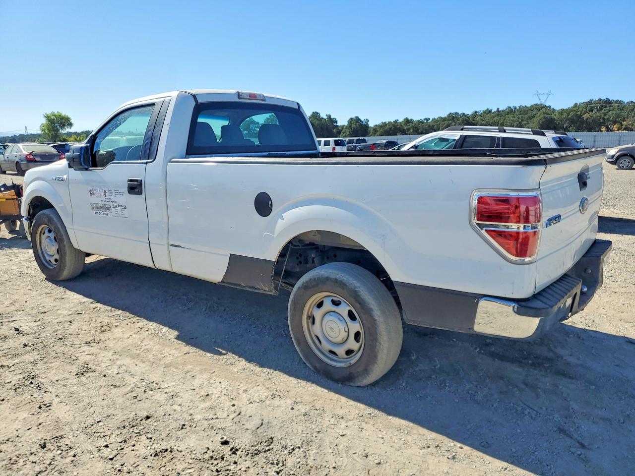 2012 Ford F150 White vin: 1FTNF1CF9CKD39780