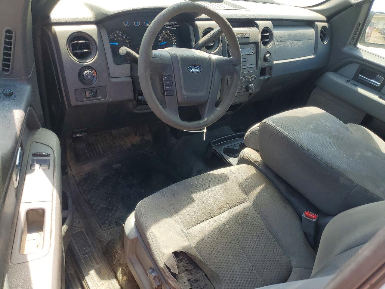 2014 Ford F150 White vin: 1FTNF1CF9EKD48188