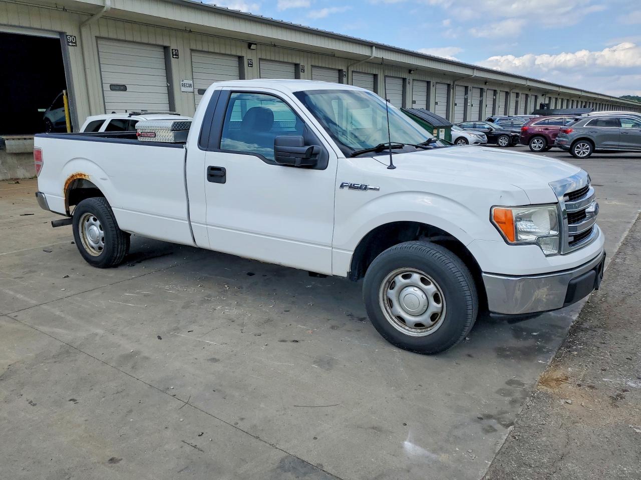 2014 Ford F150 White vin: 1FTNF1CF9EKD48188