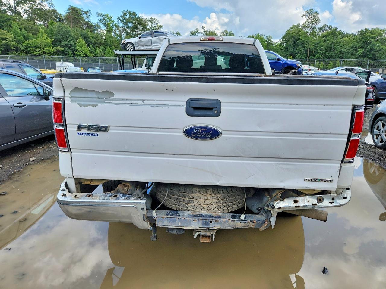 2014 Ford F150 White vin: 1FTNF1CF9EKD84771
