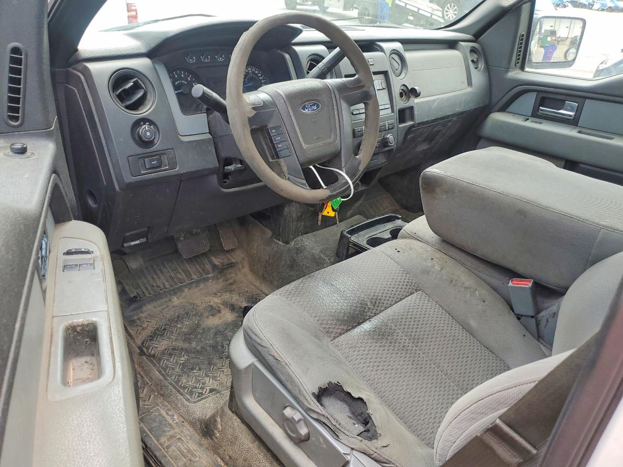 2013 Ford F150 White vin: 1FTNF1CFXDKF01255