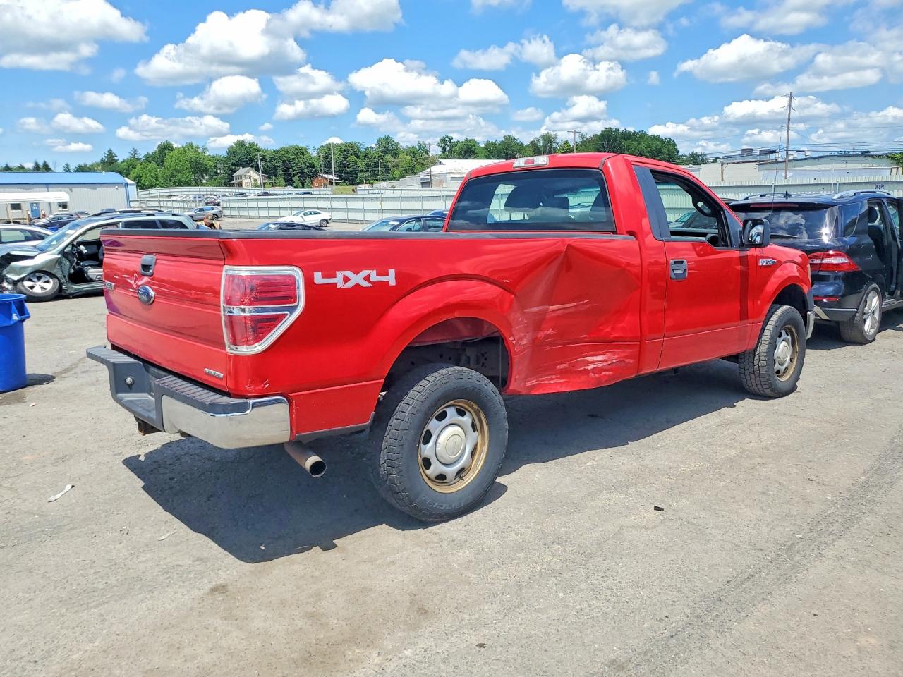 2014 Ford F150 Красный vin: 1FTNF1EF4EKD78406