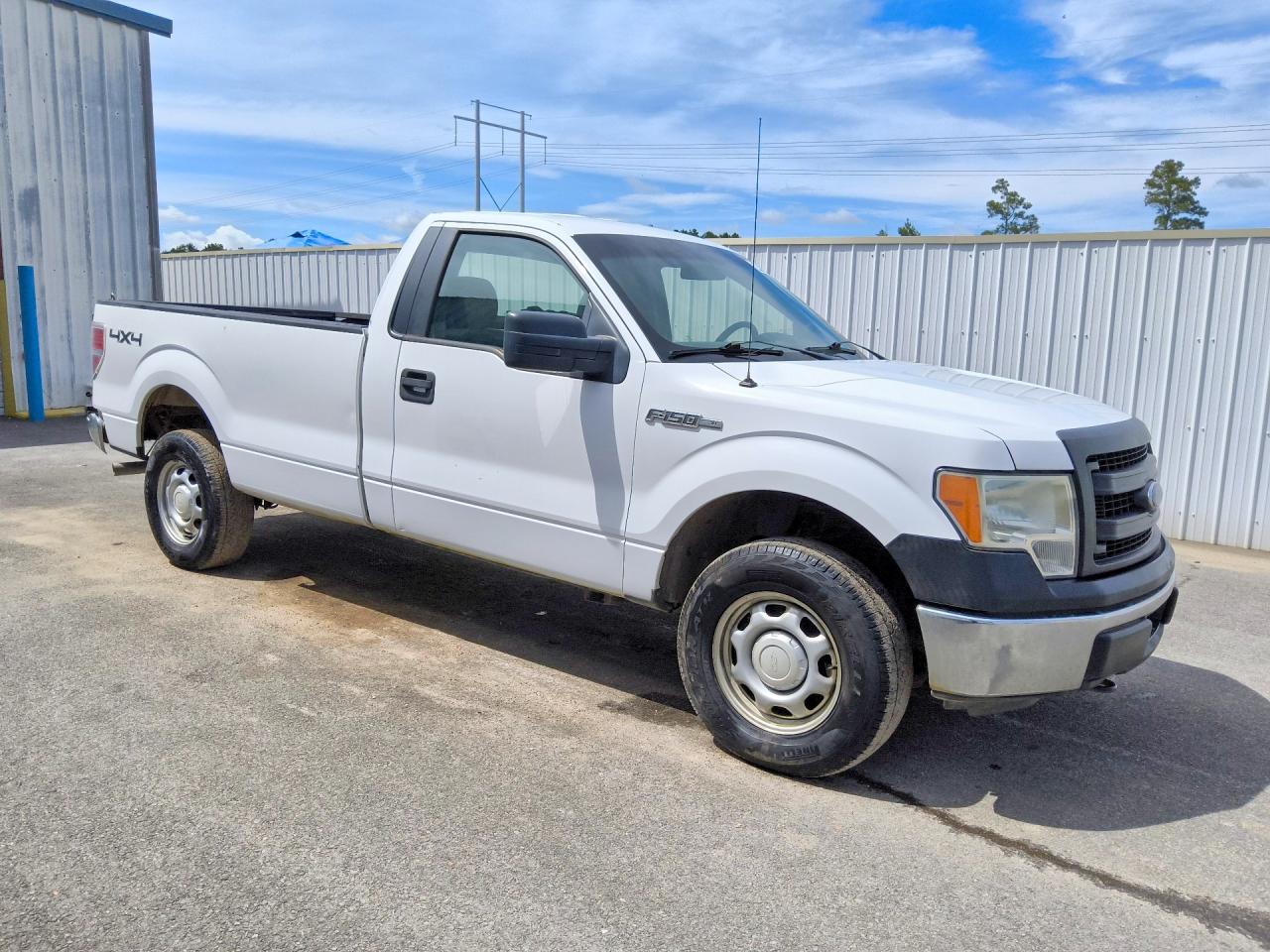 2014 Ford F150 White vin: 1FTNF1EF4EKG51084