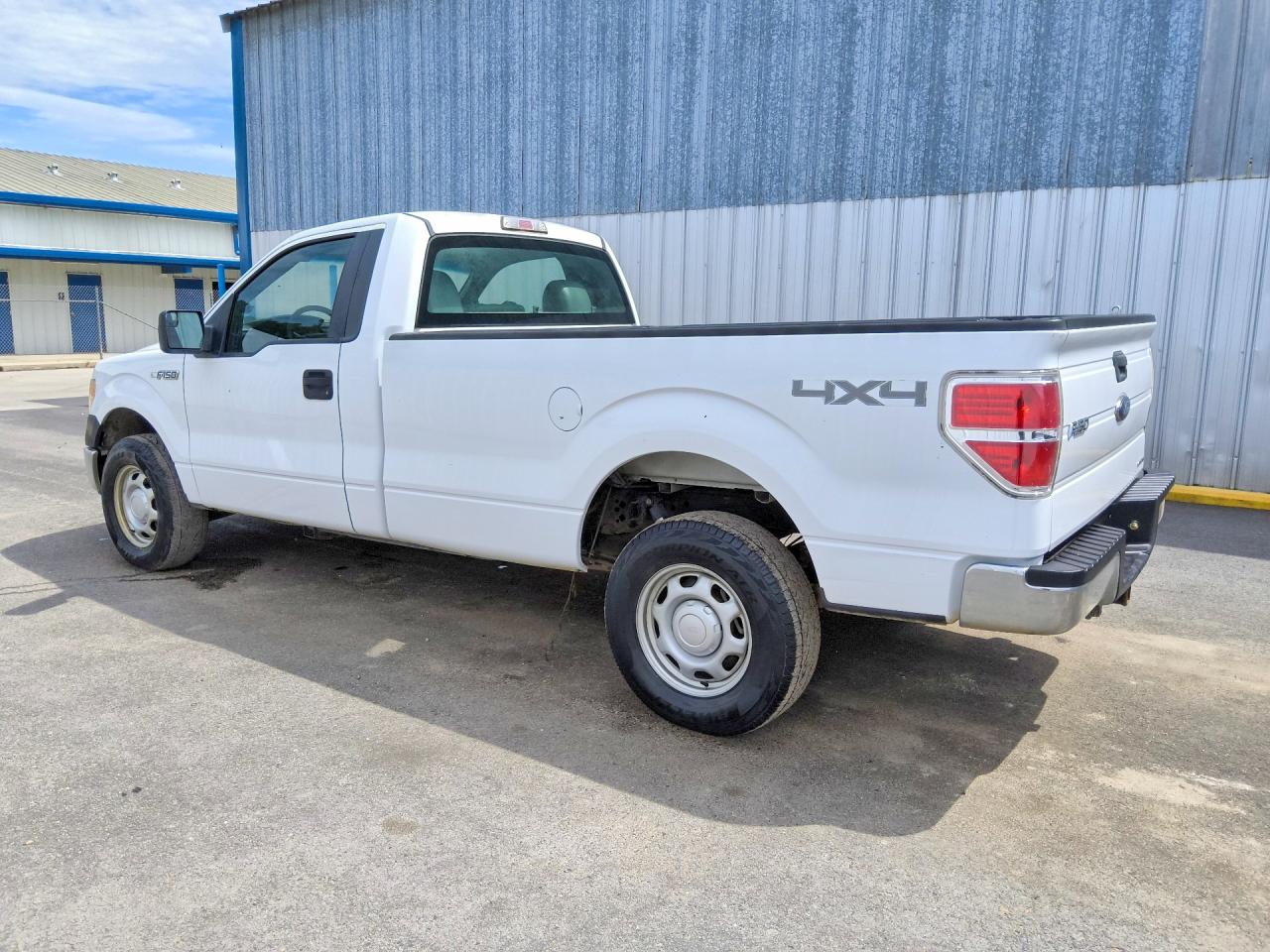 2014 Ford F150 White vin: 1FTNF1EF4EKG51084