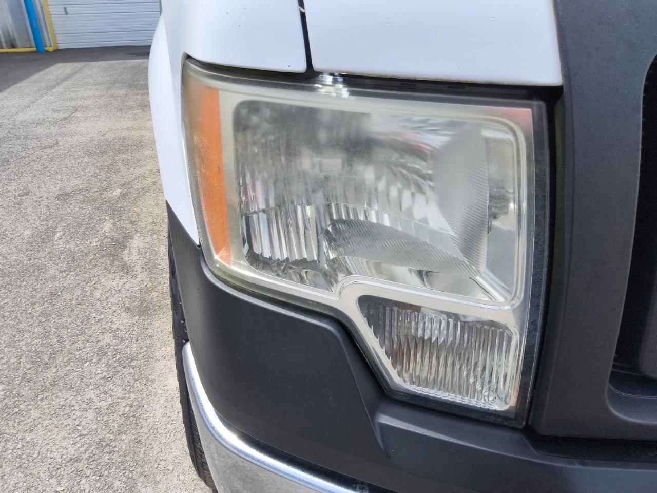 2014 Ford F150 White vin: 1FTNF1EF4EKG51084 Damage: Right Head Lamp, Faded, Repair Required