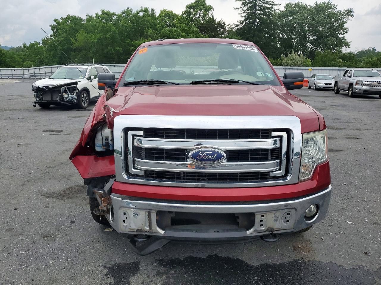 2013 Ford F150 Red vin: 1FTNF1EF6DKE09475