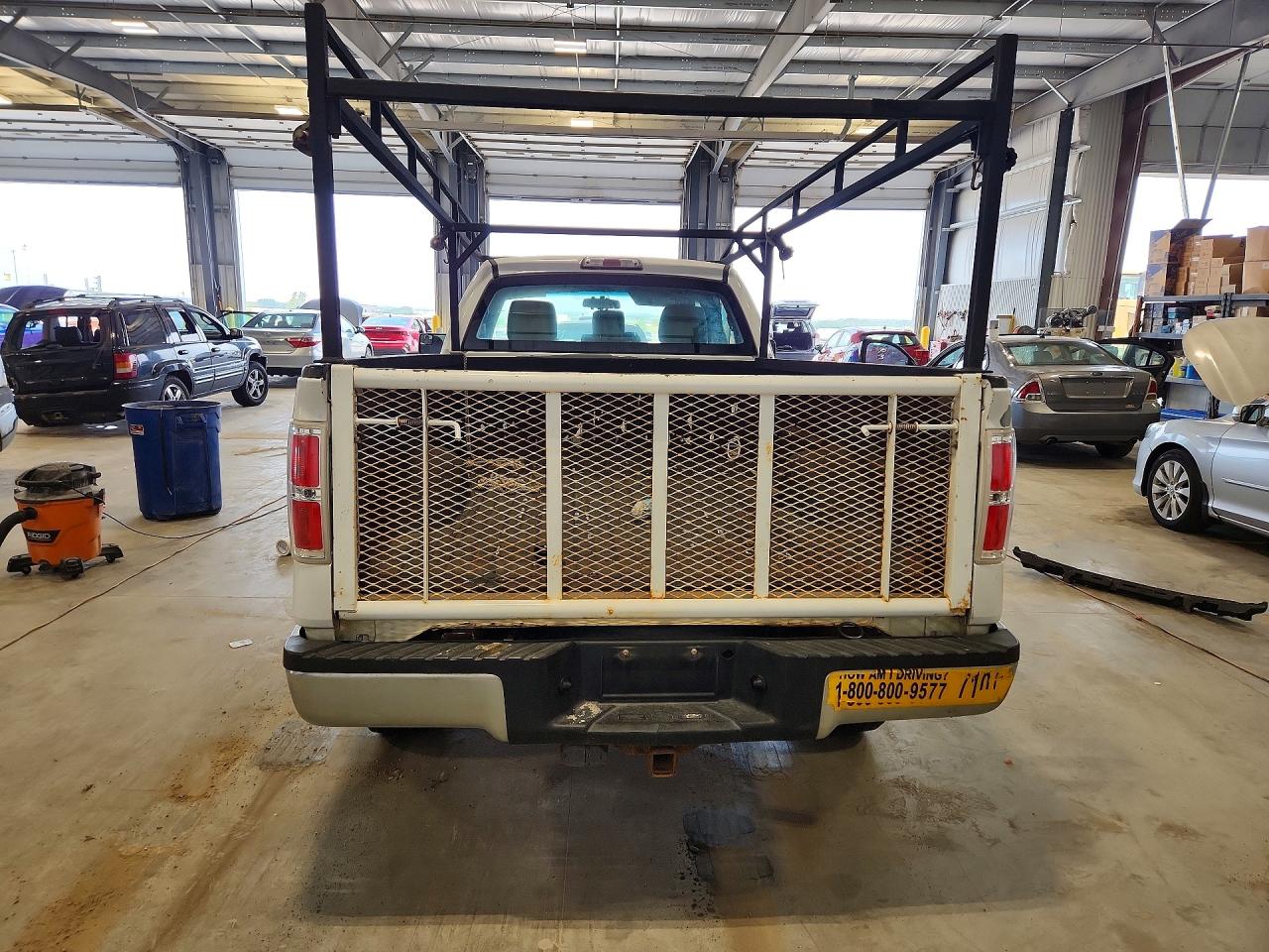 2011 Ford F150 White vin: 1FTNF1EF8BKE09104