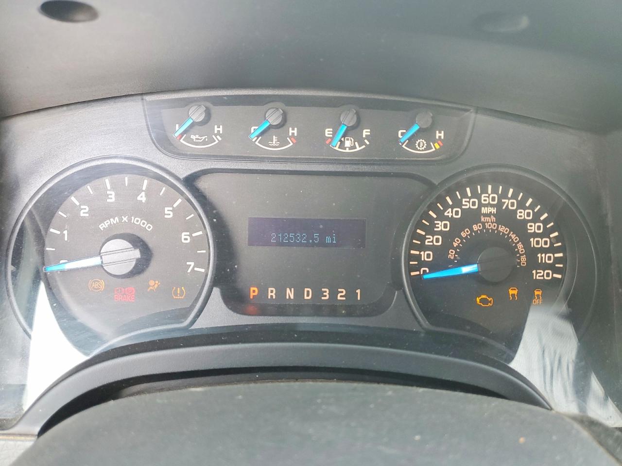 2013 Ford F150 White vin: 1FTNF1EFXDKE29292