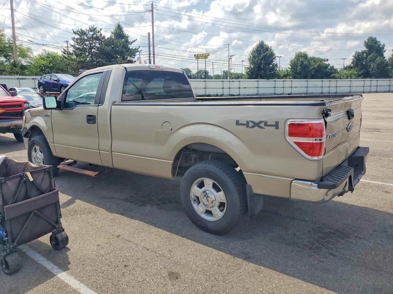2010 Ford F150 Бежевый vin: 1FTNF1EV3AKE36345