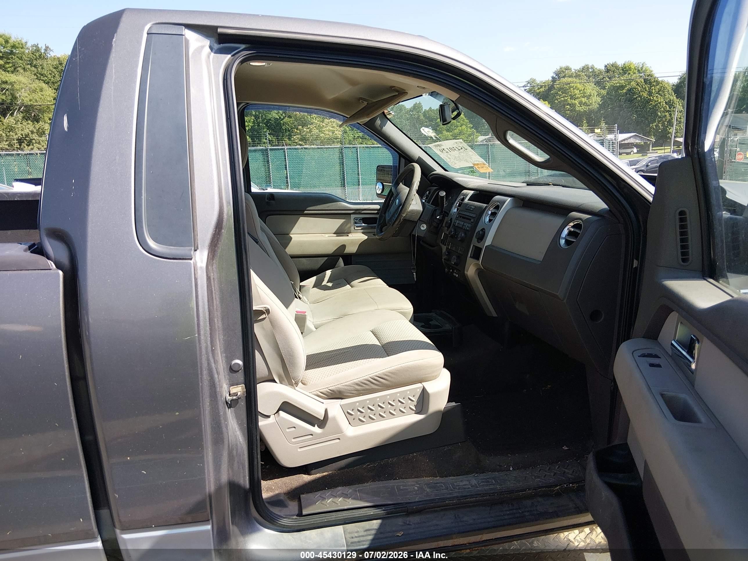 2010 Ford F-150 Xl/xl W/mid-box Prep/xlt/xlt W/mid-box Prep Gray vin: 1FTNF1EVXAKA25962