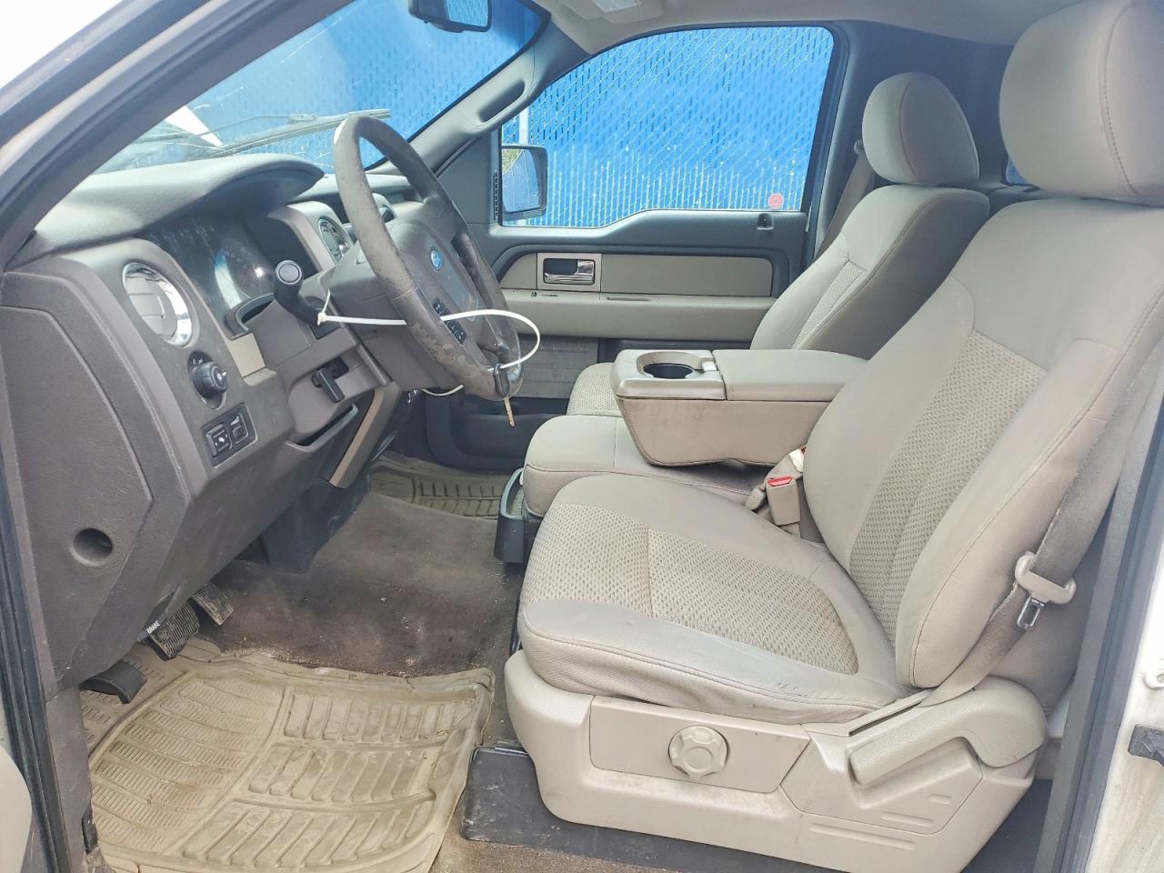 2010 Ford F150 White vin: 1FTNF1EVXAKC31699
